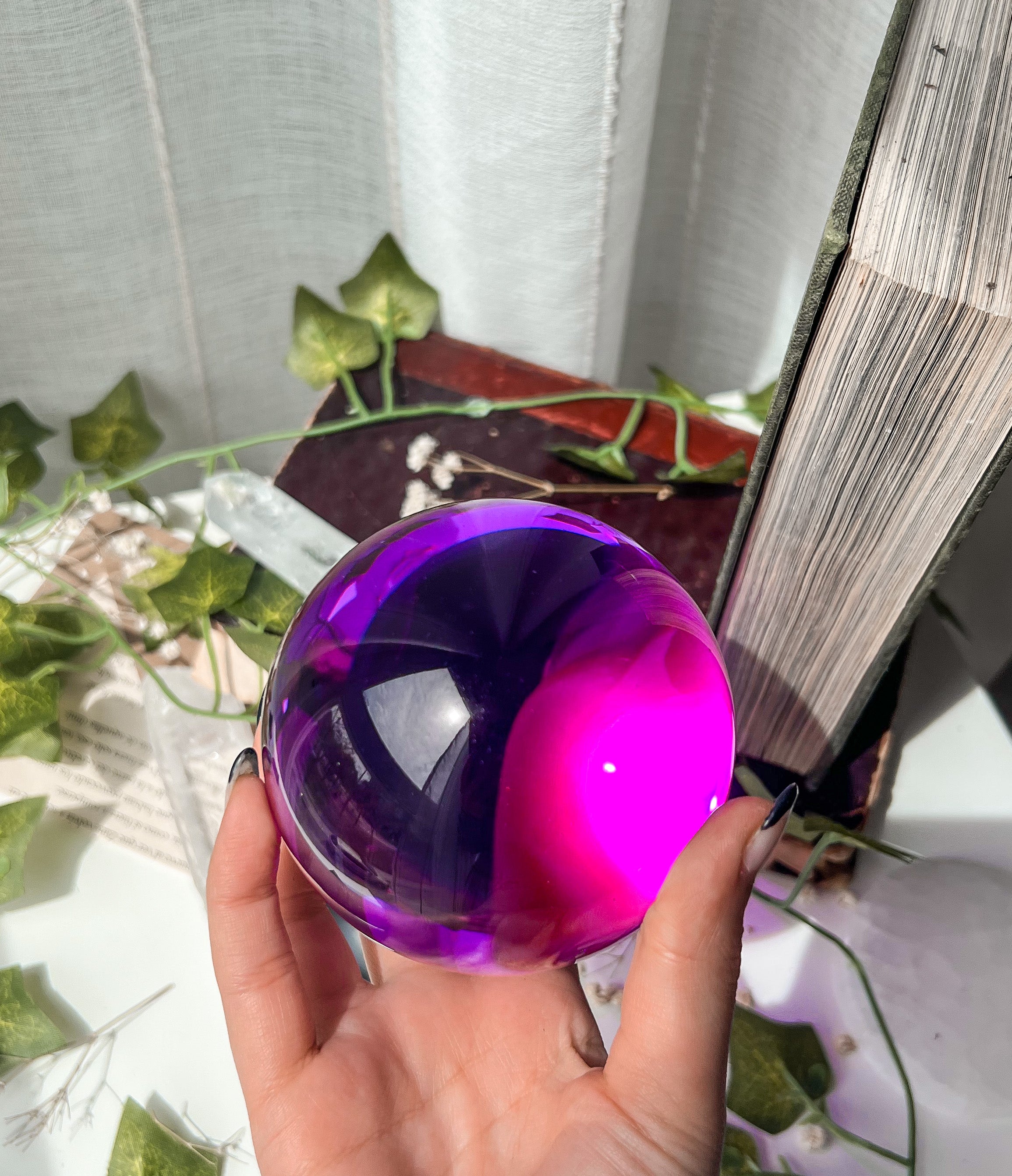 Bola de cristal púrpura – GreenWitchArt