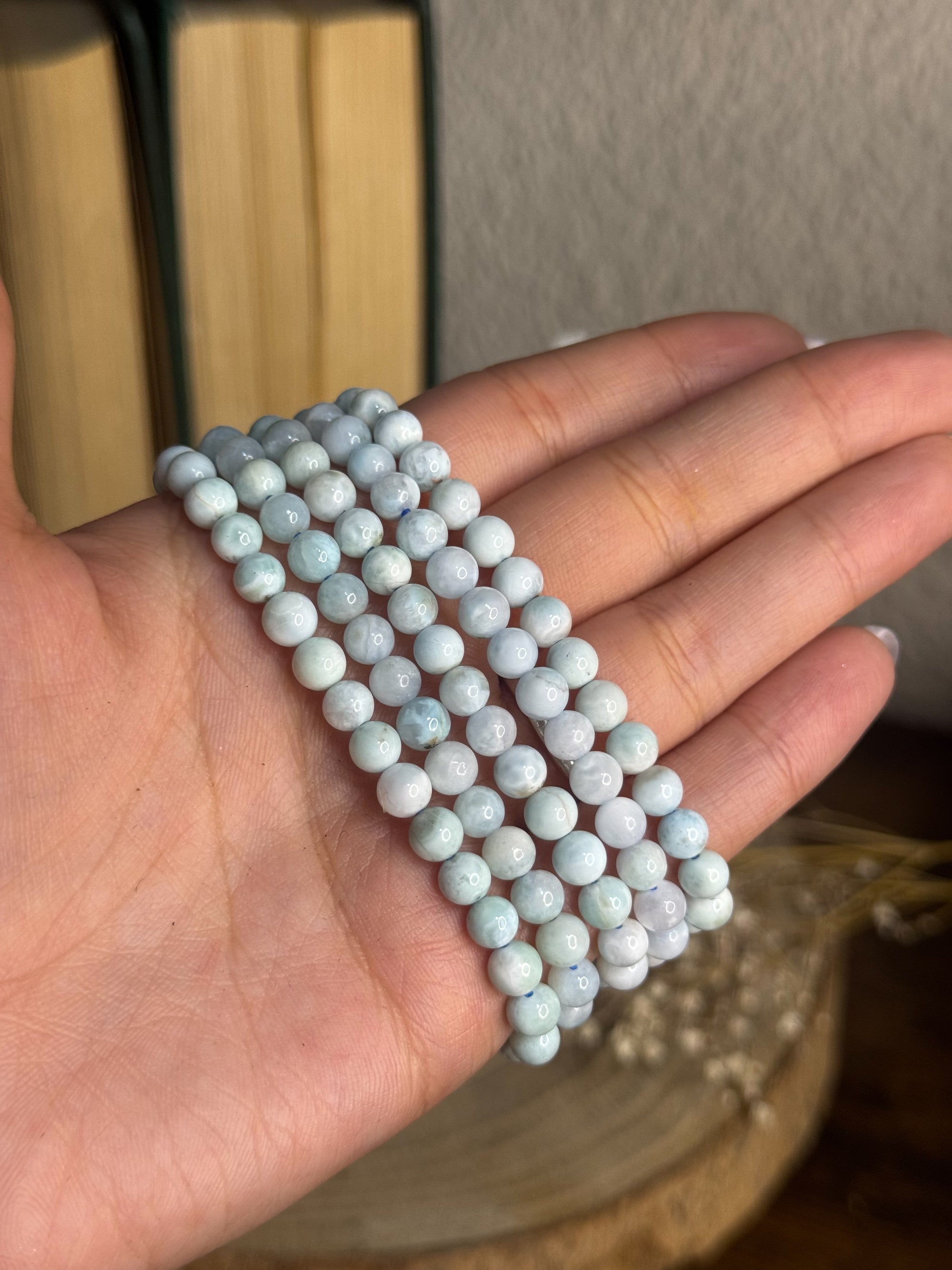 Pulsera elástica de larimar